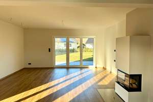 Jetzt Miete möglich! Winkelbungalow 5 km bis Neubrandenburg, Baujahr 2022, Doppelgarage, EBK,Carport – Die vollständige Adresse der Immobilie erhältst du vom Anbieter., 17039 Sponholz – Vorschaubild 3