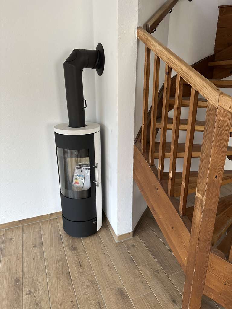 Immobilie in Feldkirchen-Westerham - Charmante 3-Zimmer Maisonette-Wohnung mit Balkon in Feldkirchen-Westerham - Bild 2