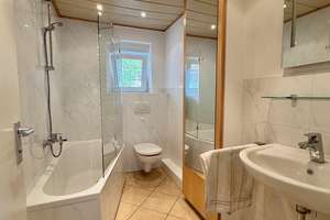 Frisch renovierte 2-Zimmer-Wohnung mit Balkon, Einbauküche und Stellplatz in der Zellerau – 97082 Zellerau, Würzburg – Vorschaubild 5