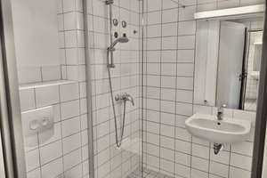 Helle, vollmöblierte 1-Zimmer-Wohnung mit exklusiver Terrasse & Garten in Köln-Neustadt-Süd – Pfälzer Strasse 1H, 50677 Neustadt/Süd, Köln – Vorschaubild 13