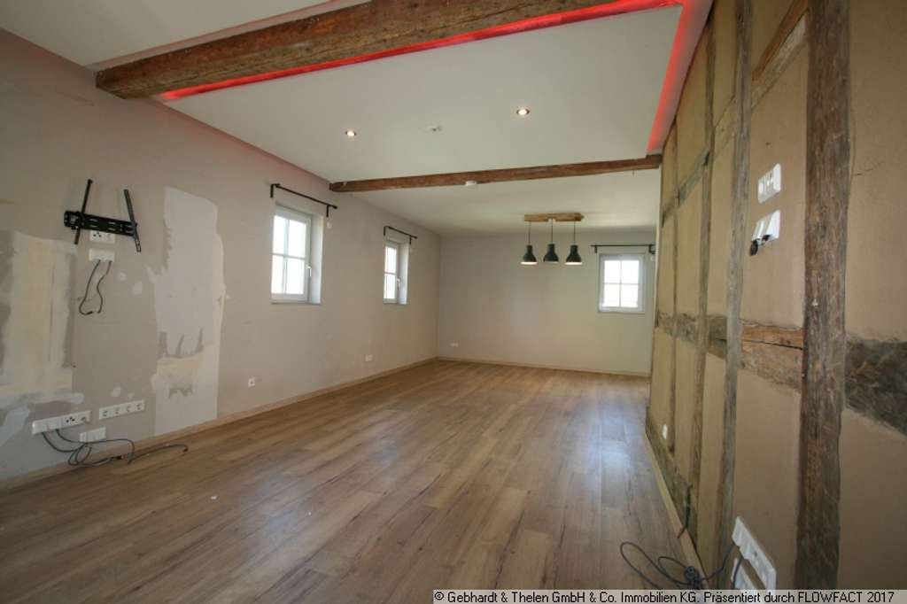 Immobilie in Grabfeld - Hochwertig kernsaniertes Einfamilienhaus - Bild 4