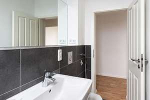 4,5-Zimmer-bald bezugsfrei-Altbauwohnung nahe FU Berlin – Unter den Eichen 94b, 12205 Lichterfelde, Berlin – Vorschaubild 15