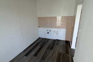 Bezugsfreie Wohnung mit sonnigem Balkon – Neubrandenburger Str. 68, 13059 Neu-Hohenschönhausen, Berlin – Vorschaubild 4