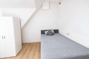 3-4 Zimmer Dachgeschosswohnung mit Balkon und Fahrstuhl – 10587 Charlottenburg, Berlin – Vorschaubild 12