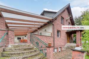 IMMOBERLIN.DE - Überzeugend gebautes Haus mit Einliegerwohnung, Garage & 4,1 Hektar Waldfläche – Die vollständige Adresse der Immobilie erhältst du vom Anbieter., 16356 Werneuchen – Vorschaubild 3