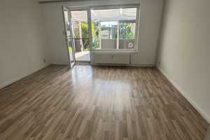Helles Reihenhaus mit Garten, Kamin, EBK, Terrasse & Dachausbau-Option – frisch renoviert – Hamburg – Vorschaubild 4