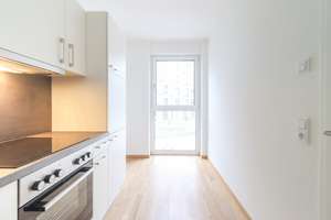 Großzügige 2-Zimmer-Wohnung mit Balkon – stilvolles Ambiente und lichtdurchflutete Räume – Meta-Gadesmann-Str. 24, 60326 Gallus, Frankfurt am Main – Vorschaubild 5