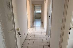 Gemütliche 3-Zimmer-Dachgeschosswohnung mit eigenem Gartenbereich in Reutlingen-Ringelbach – Die vollständige Adresse der Immobilie erhältst du vom Anbieter., 72762 Reutlingen-Mitte, Reutlingen – Vorschaubild 5