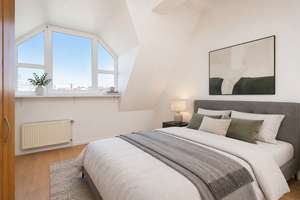 Kapitalanlage - Attraktive Dachgeschosswohnung in schönem Stuckaltbau – Die vollständige Adresse der Immobilie erhältst du vom Anbieter., 10625 Charlottenburg, Berlin – Vorschaubild 12