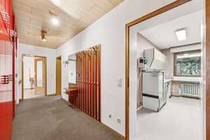 Charmanter Bungalow mit umlaufendem Garten - freistehend inkl. Garage & Carport! – Neuss (Rhein-Kreis) – Vorschaubild 9