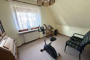 Attraktives Zweifamilienhaus mit großem Grundstück, Pool und zusätzlichem Bauplatz – Die vollständige Adresse der Immobilie erhältst du vom Anbieter., 21149 Neugraben-Fischbek, Hamburg – Vorschaubild 12