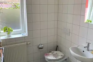 Schmuckes Einfamilienhaus in der Stadtmitte von Linnich mit parkähnlichem Grundstück – Ewartsweg 2, 52441 Düren (Kreis) – Vorschaubild 7
