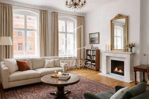 Klassischer Altbau im Mitte-Kiez: Stilvolle 2-Zimmer Wohnung auf 81 m² mit Balkon & Einbauküche