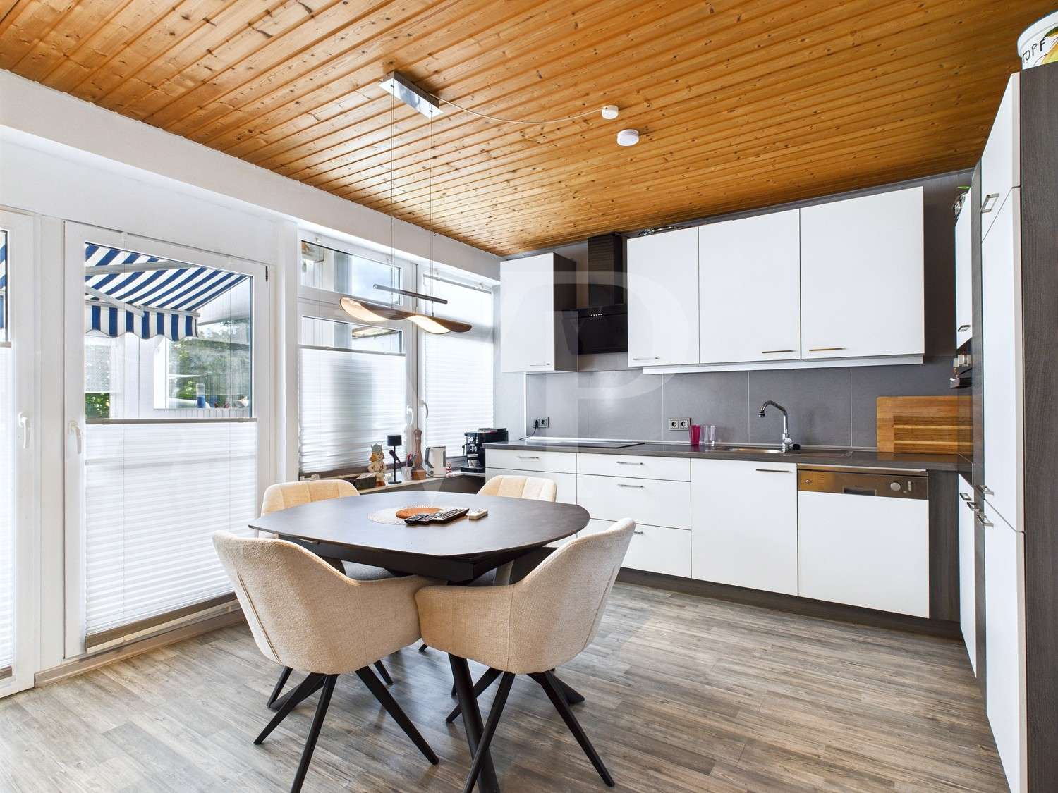 Immobilie in Hage - Heimvorteil - Gemütliche Bungalow-Doppelhaushälfte im Ferienpark Berum - Bild 1