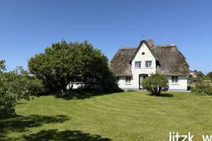 Teil eines Reetdachanwesens mit herrlichem Weitblick ! – Die vollständige Adresse der Immobilie erhältst du vom Anbieter., 25980 Sylt (Gemeinde) – Vorschaubild 2