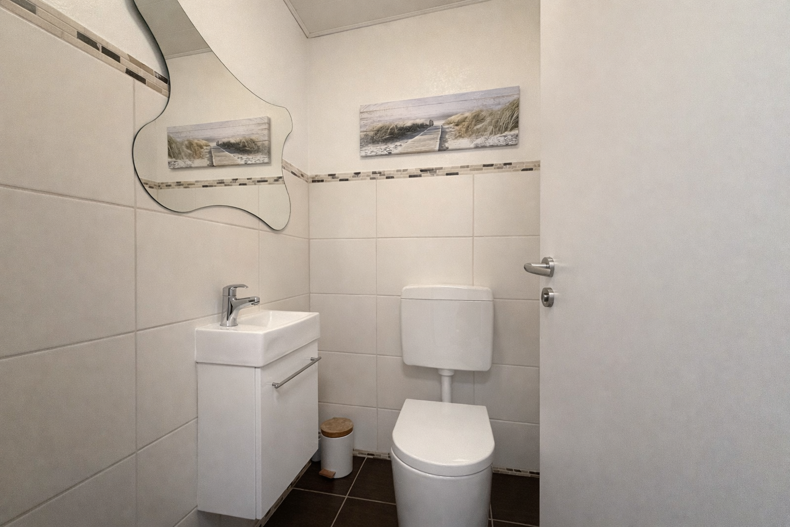 Immobilie in Grävenwiesbach - !! Raumwunder !! Modernisiertes RMH mit 6 Zimmern, Balkonen mit Blick, Garage und Garten - Bild 6