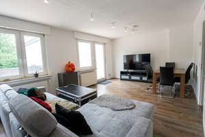 Lichtdurchflutete 4-Zimmer-Wohnung mit Dachterrasse und Einbauküche! – Triererstraße 764, 52078 Brand, Aachen – Vorschaubild 2