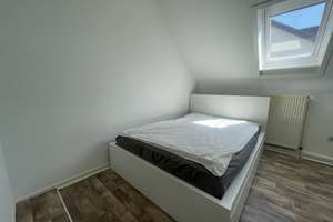 Großzügige 4-Zimmer-Wohnung in ruhiger Wohnlage von Jöllenbeck – Die vollständige Adresse der Immobilie erhältst du vom Anbieter., 33739 Jöllenbeck, Bielefeld – Vorschaubild 16