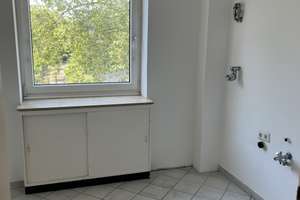  3-Zimmer-Wohnung in Düsseldorf-Derendorf, 75 m², Balkon & Keller – Ottweilerstr 25, 40476 Derendorf, Düsseldorf – Vorschaubild 4