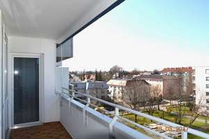 Helle 2,5 Zimmer Wohnung, vollmöbliert mit TG- Stellplatz in zentraler Lage München-Laim – Rapotostraße 4, 80687 Sankt Ulrich, München – Vorschaubild 9
