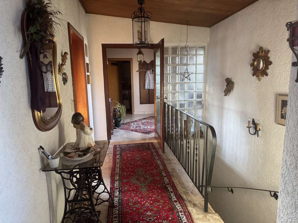 Immobilie in Hargesheim - PROVISIONSFREI!!! Geräumiges 7-Zimmer Einfamilienhaus in Hargesheim mit 178 m² Wohnfläche - Bild 1