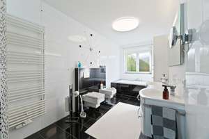 ++ Modernes Bungalow - mit 73 m² ausgebautem Dachgeschoss mit Wohncharakter ++ – Die vollständige Adresse der Immobilie erhältst du vom Anbieter., 75180 Büchenbronn, Pforzheim – Vorschaubild 9