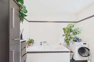 Vollständig renovierter Bungalow mit großzügiger Gartenlandschaft sofort Bezugsbereit – Die vollständige Adresse der Immobilie erhältst du vom Anbieter., 12524 Altglienicke, Berlin – Vorschaubild 8