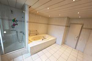 Großes Reihenmittelhaus in der Grachtensiedlung – Die vollständige Adresse der Immobilie erhältst du vom Anbieter., 40880 West, Ratingen – Vorschaubild 19