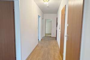 Großzügiges Zweifamilienhaus mit großem Grundstück, Garten und Garage an Knoops Park – 28717 Sankt Magnus, Bremen – Vorschaubild 7