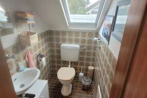 Von Privat: Ruhige 3-Zi. DG Wohnung (86qm) Balkon, EBK, Gäste-WC, TG-Stellplatz, ohne Maklergebühr  – Die vollständige Adresse der Immobilie erhältst du vom Anbieter., 70619 Riedenberg, Stuttgart – Vorschaubild 28