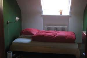 ruhige Dachgeschoss Wohnung mit großen West-Giebelfenster – knappenweg 51, 70569 Dachswald, Stuttgart – Vorschaubild 5