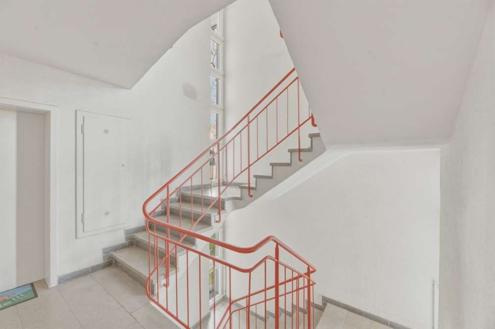 ++ Attraktives Wohnrefugium in exponierter Aussichtslage - sofort beziehbar ++, Stuttgart – Bild 2