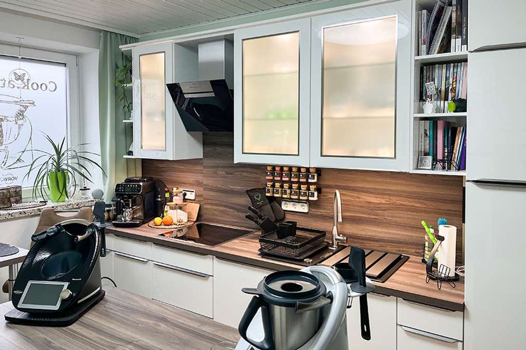 Immobilie in Algermissen - Hildesheim-Algermissen: Zweifamilienhaus mit Dachterrasse, auch für Kapitalanleger! - Bild 1