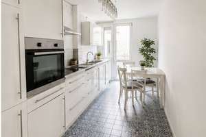 3-Zimmer-Altbauwohnung im Lehenviertel | 73 m² | Kernsaniert | Provisionsfrei | Verkauf gegen Gebot