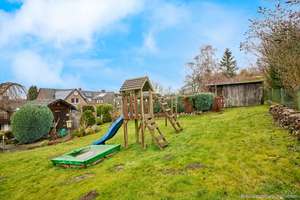Vielseitiges Zweifamilienhaus mit großem Garten, zwei Eingängen in ruhiger Lage von Witten Bommern – Die vollständige Adresse der Immobilie erhältst du vom Anbieter., 58452 Bommern, Witten – Vorschaubild 11