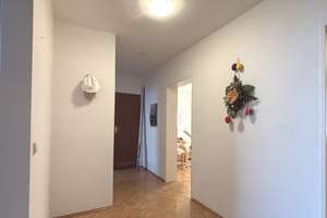 Attraktives, gepflegtes Mehrfamilienhaus in gefragter Wohnlage in Essen-Bergerhausen – Die vollständige Adresse der Immobilie erhältst du vom Anbieter., 45136 Bergerhausen, Essen – Vorschaubild 3