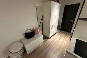 Untermiete bis 30.09.2026: Helles Wohnheimzimmer in Altstadtlage – Habsburgerstraße 132, 79104 Neuburg, Freiburg im Breisgau – Vorschaubild 3