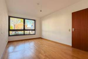 Ihr neues Zuhause im Grünen-4-Zimmer-Terrassenwohnung mit Garten und Garage – Die vollständige Adresse der Immobilie erhältst du vom Anbieter., 51145 Porz (Ortsteil), Köln – Vorschaubild 3