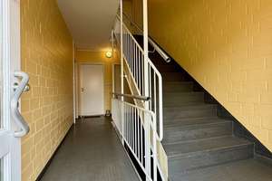 Bezugsfreie 2-Zimmer-Whg. mit EBK, DB, Balkon und 3 TG-Stellplätzen // RD-Landstraße, Kiel-Hassee – Rendsburger Landstr. 121, 24113 Hassee, Kiel – Vorschaubild 3