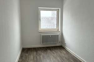 Praktische 2,5 Zimmerwohnung mit Balkon ab sofort verfügbar – Woermannstraße 8, 24149 Neumühlen-Dietrichsdorf, Kiel – Vorschaubild 4