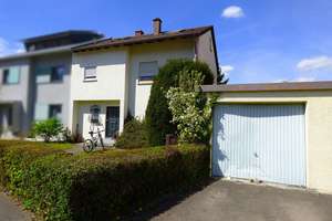 * Doppelhaushälfte mit großem Garten und Garage * – Die vollständige Adresse der Immobilie erhältst du vom Anbieter., 88250 Weingarten – Vorschaubild 4