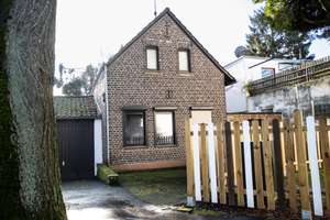 Charmantes Backsteinhaus in ruhiger Lage von Lövenich (keine Garage !) – Nagelschmiedshütte 6, 50859 Lövenich, Köln – Vorschaubild 24