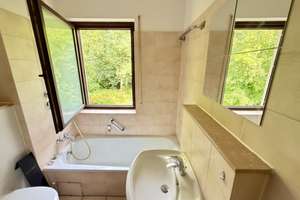 *** DIREKT EINZIEHEN *** BLICK IN DEN SCHLOSSPARK *** Tolle 2 ZKBB mit "Turmzimmer" und Tiefgarage! – Mosburgstr. 8g, 65203 Biebrich, Wiesbaden – Vorschaubild 13