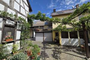 Ländlicher Flair mit modernem Wohnkomfort! 
Traditionsreiche Hofreite mit 
2 Wohneinheiten – Die vollständige Adresse der Immobilie erhältst du vom Anbieter., 65232 Taunusstein – Vorschaubild 2