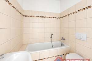 *** Wohnen mit besonderem Charakter – 3 Zimmer - EBK - Maisonette mit Balkon und Dachterrasse *** – 39110 Stadtfeld West, Magdeburg – Vorschaubild 4