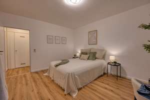 Renoviert und sofort bezugsbereit: 2-Zimmer-Wohnung mit Fahrstuhl, Balkon und Blick ins Grüne – Die vollständige Adresse der Immobilie erhältst du vom Anbieter., 53179 Lannesdorf, Bonn – Vorschaubild 18
