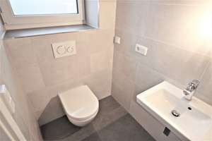 Wohnen wie im eigenen Haus – außergewöhnliche 3-Zimmer-Wohnung mit 90 m² Terrasse – Konstantinstr. 1a, 53179 Rüngsdorf, Bonn – Vorschaubild 12