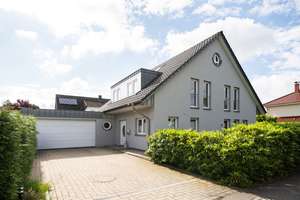 Horn: Junges Einfamilienhaus mit viel Platz und Süd-West-Garten in familienfreundlicher Lage – Die vollständige Adresse der Immobilie erhältst du vom Anbieter., 28359 Horn, Bremen – Vorschaubild 2
