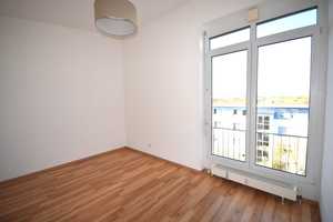 Charmante 3-Zimmer-Maisonettewohnung mit Terrasse und großzügiger Raumhöhe – Stuttgart – Vorschaubild 9