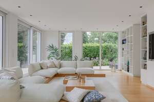 Architektenhaus mit Panoramablick, 1.135qm Grundstück, 2 Doppelgaragen, nur 20 Min. bis Düsseldorf